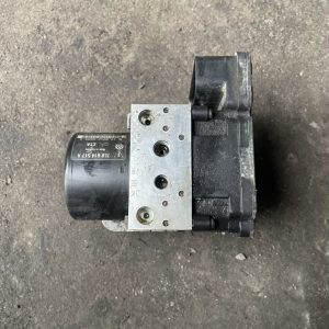 Блок ABS VW Touareg 7l