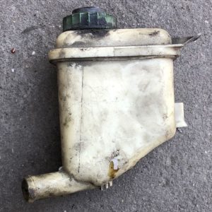Бачок гур VW Touareg 7L0422371B