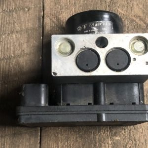 Блок ABS ESP VW Touareg 7L0614111H